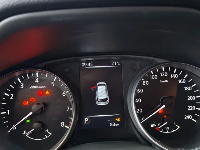 Nissan X-Trail — Фото автомобиля 8