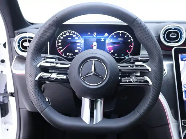 Mercedes-Benz C-Class — Фото автомобиля 16