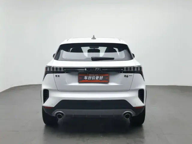 Lynk & Co Lynk & Co 06 EM-P 2022 PHEV 84KM Range Pro — Фото автомобиля 4