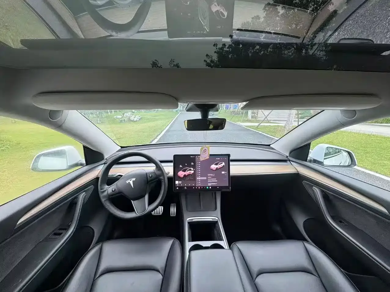 Tesla Model Y 2022 Performance High-Performance All-Wheel Drive Version — Фото автомобиля 4