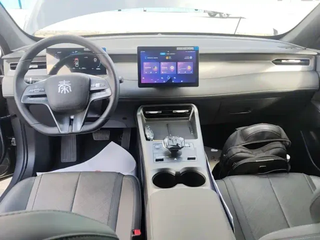BYD Qin PLUS — Фото автомобиля 9