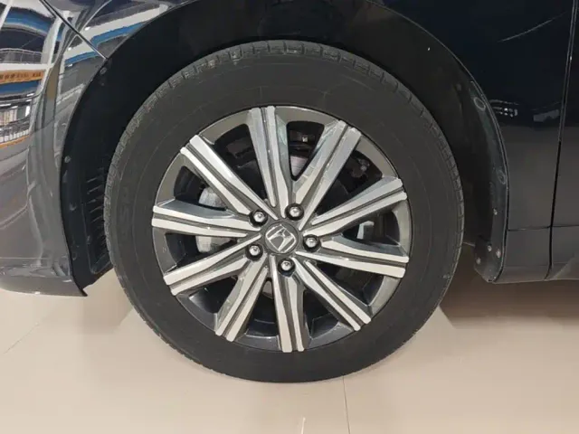 Honda Odyssey — Фото автомобиля 22