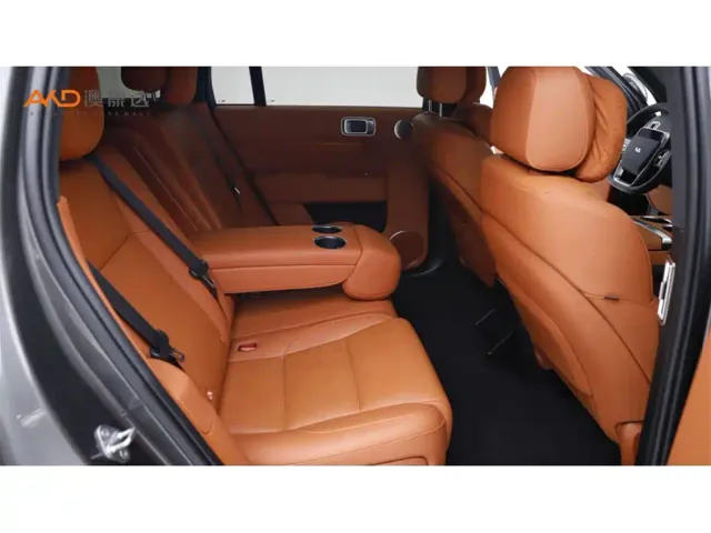 Li Auto L7 — Фото автомобиля 8