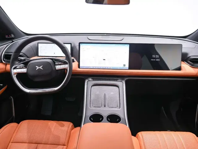 Xpeng G9 — Фото автомобиля 14