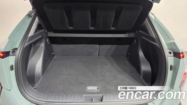 Hyundai Kona Kona (SX2) Бензин 1.6 турбо 2WD — Фото автомобиля 18