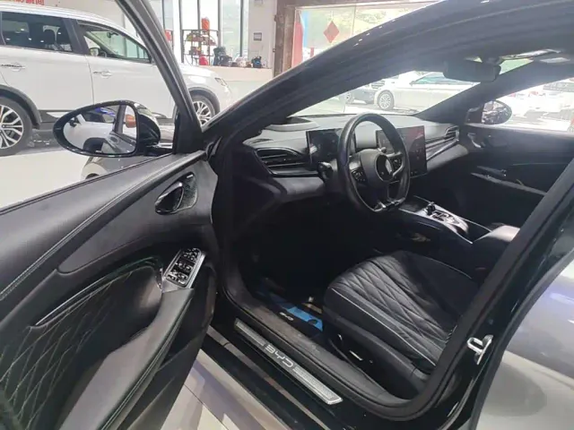 BYD Seal — Фото автомобиля 15