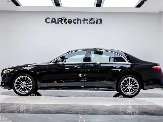 Mercedes-Benz S-Class — Фото автомобиля 3