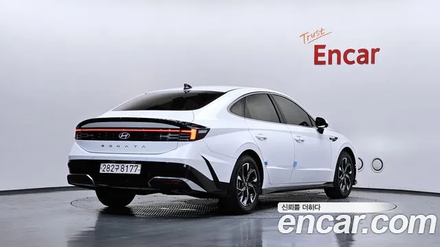 Hyundai Sonata — Фото автомобиля 2