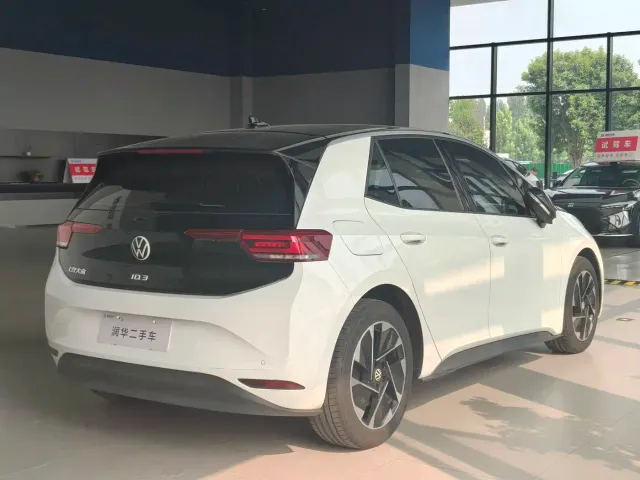 Volkswagen ID.3 — Фото автомобиля 5