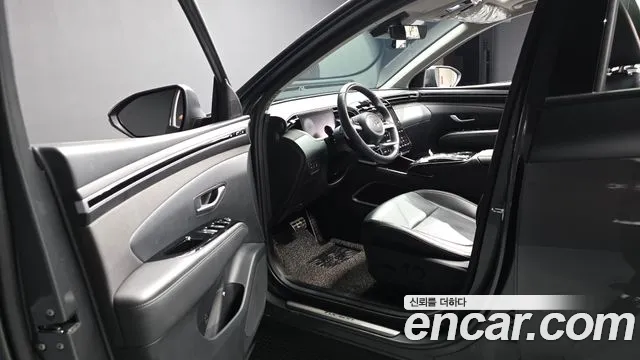 Hyundai Tucson Tucson (NX4) Бензин 1.6 турбо 2WD — Фото автомобиля 10