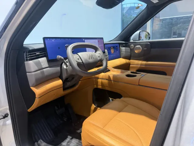 IM Motors LS8 — Фото автомобиля 6