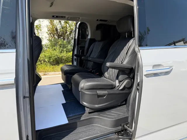 Maxus G90 — Фото автомобиля 8