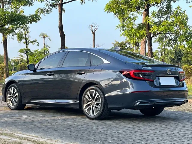 Honda Accord — Фото автомобиля 11