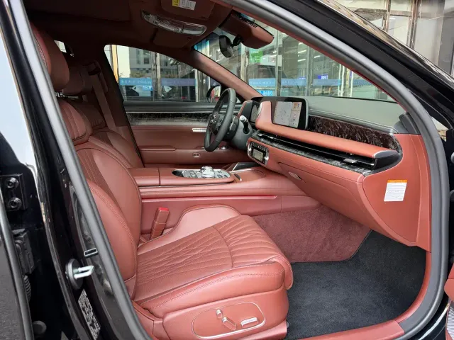 Genesis G90 — Фото автомобиля 13