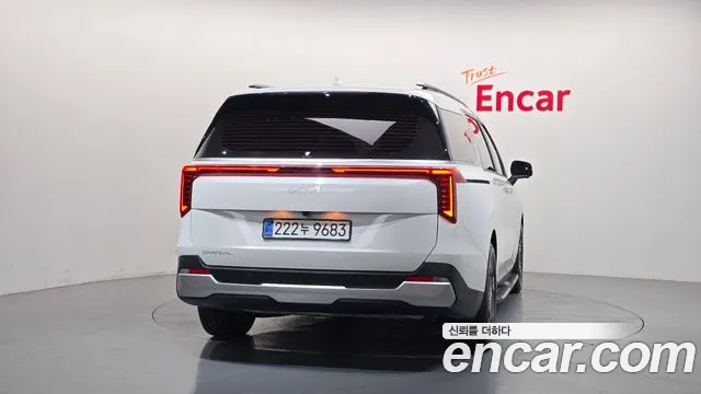 Kia Carnival 4th Gen — Фото автомобиля 4