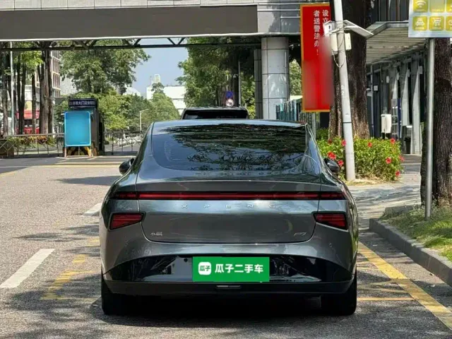 Xpeng P7 — Фото автомобиля 5