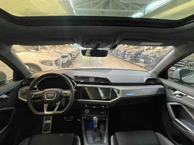 Audi Q3 — Фото автомобиля 9