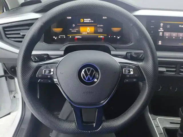 Volkswagen Polo — Фото автомобиля 15