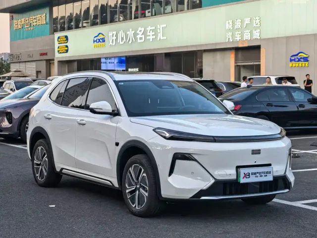 Geely Galaxy Starship 7 EM-i — Фото автомобиля 2