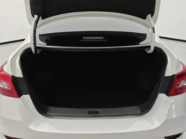 Nissan Sylphy — Фото автомобиля 4