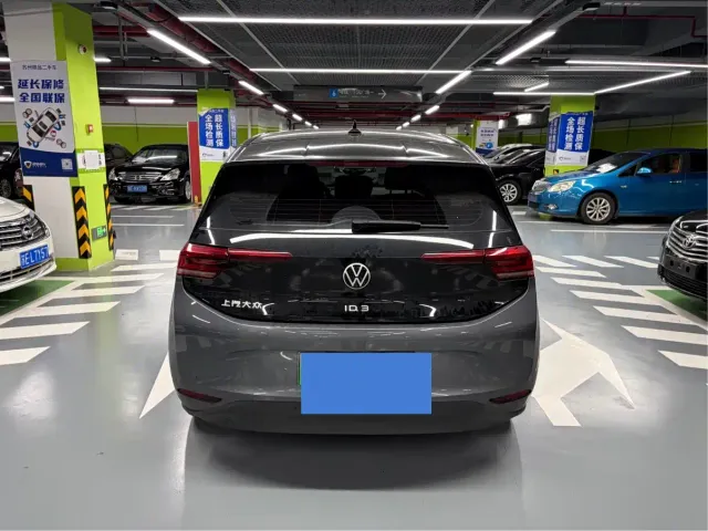 Volkswagen ID.3 — Фото автомобиля 8