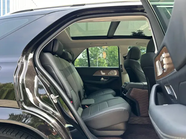 Mercedes-Benz GLE-Class — Фото автомобиля 13