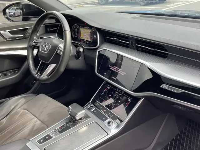 Audi A6L — Фото автомобиля 14