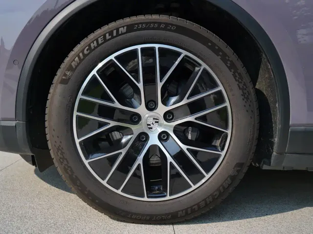 Porsche Macan EV — Фото автомобиля 16