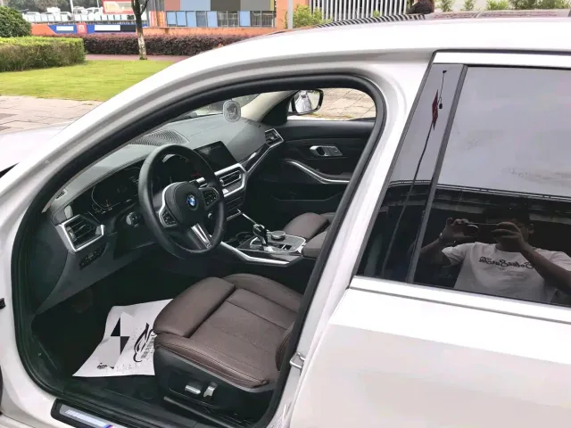 BMW BMW 3 Series 2022 325Li M Sport Package — Фото автомобиля 11