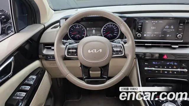 Kia Carnival Generation 4 — Фото автомобиля 13