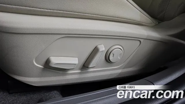 Hyundai Avante CN7 — Фото автомобиля 24