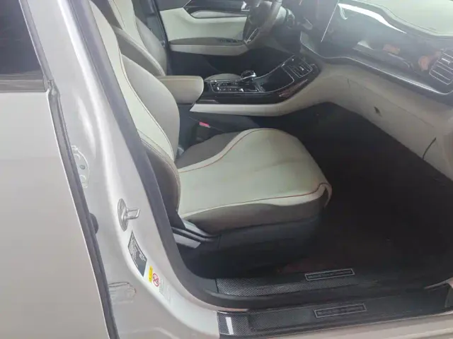 BYD Qin PLUS — Фото автомобиля 8