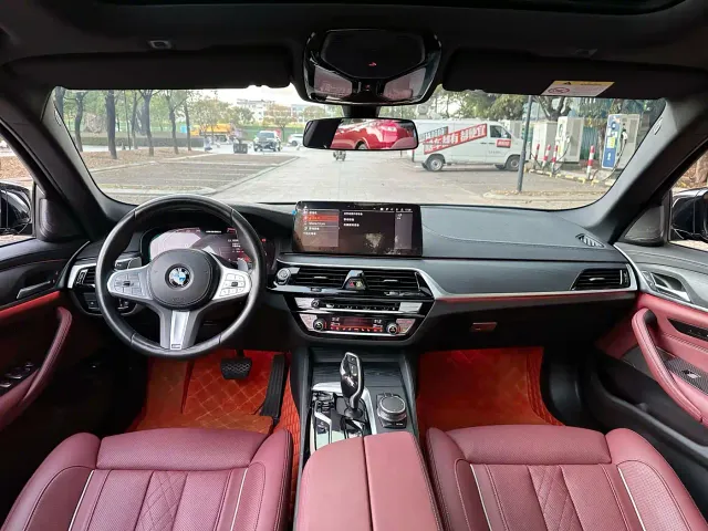 BMW 5 Series — Фото автомобиля 4