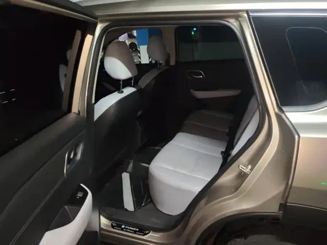 Nissan X-Trail — Фото автомобиля 11