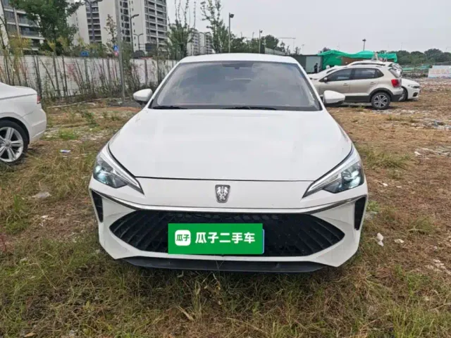 Roewe i5 — Фото автомобиля 2