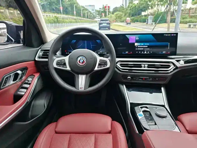 BMW i3 — Фото автомобиля 4
