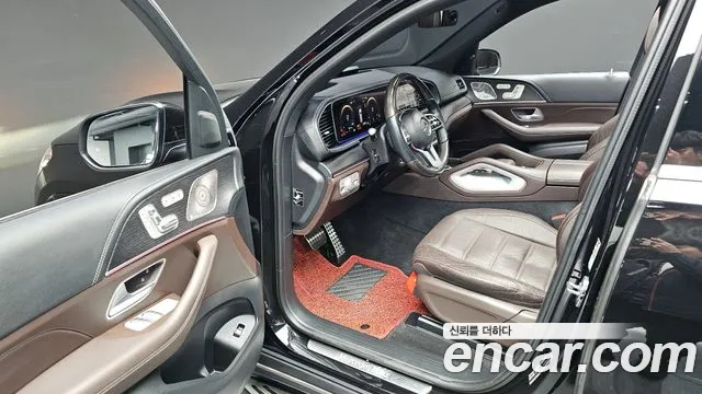 Mercedes-Benz GLS-Class — Фото автомобиля 12