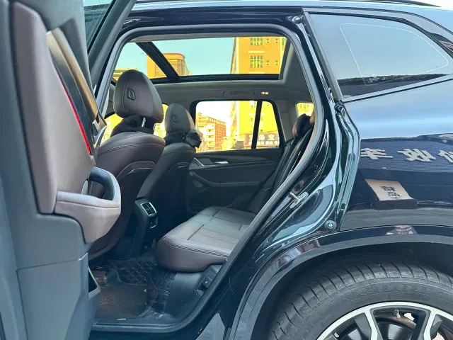 BMW X3 — Фото автомобиля 9