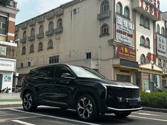 Geely Boyue L — Фото автомобиля 3