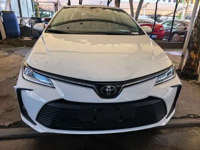 Toyota Corolla — Фото автомобиля 2