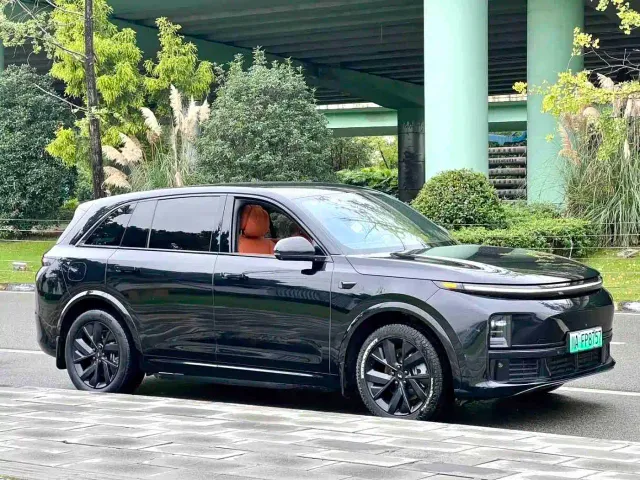 Li Auto L7 — Фото автомобиля 3