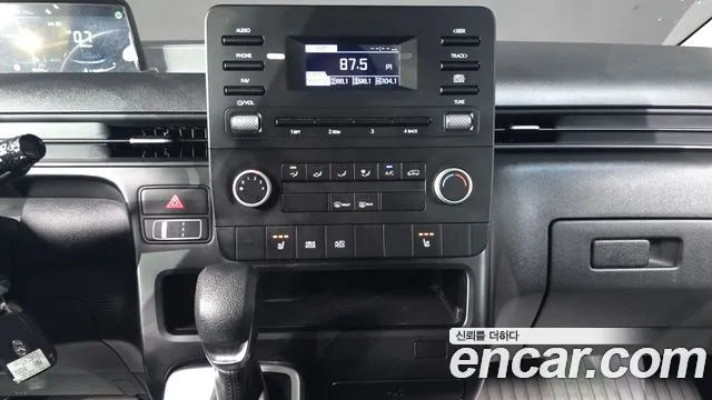 Hyundai Staria Staria Карго 5 мест — Фото автомобиля 14