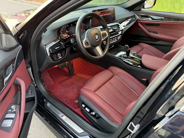 BMW 5 Series — Фото автомобиля 7