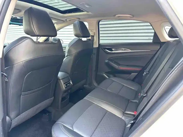 Changan Eado — Фото автомобиля 8