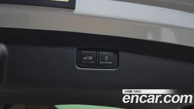 Genesis GV70 — Фото автомобиля 26