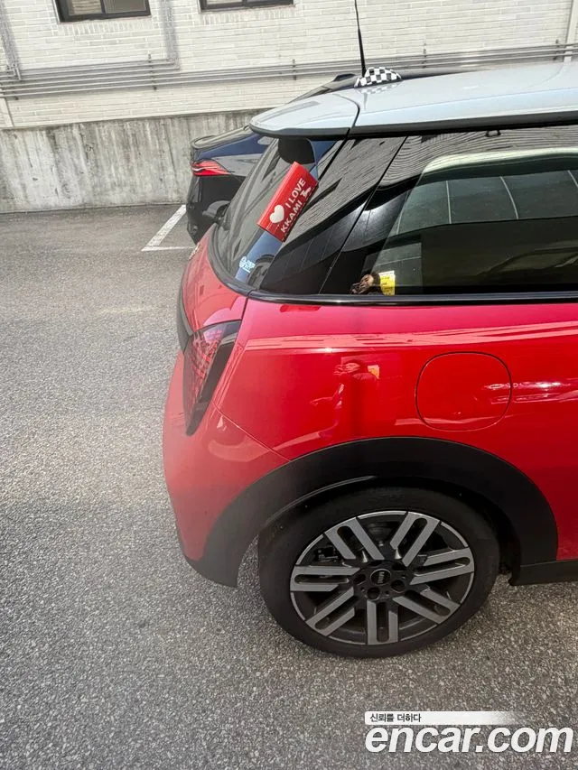 MINI Cooper 4th Gen — Фото автомобиля 2