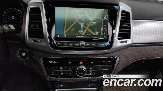 KG_Mobility_Ssangyong Rexton All Rexton Дизель 2.2 4WD — Фото автомобиля 13