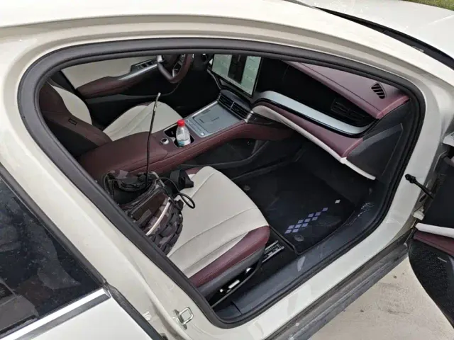 BYD Seal 07 DM-i — Фото автомобиля 8
