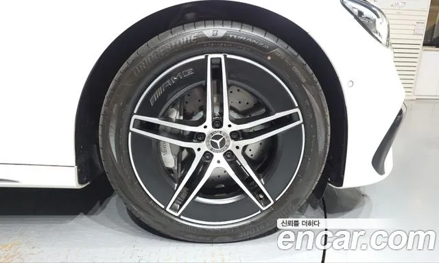 Mercedes-Benz E-Class W214 — Фото автомобиля 6