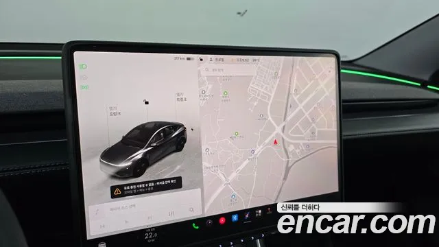 Tesla Model Y — Фото автомобиля 12